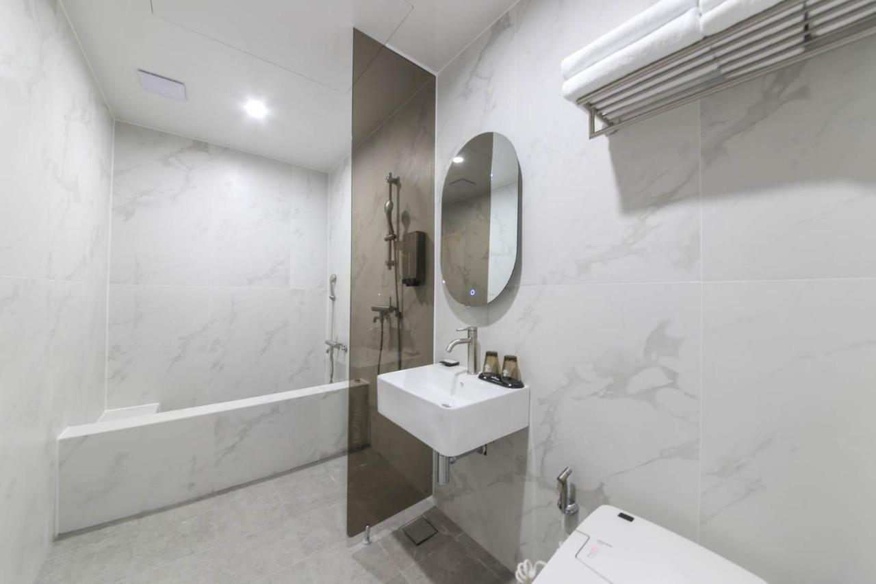 Brown Dot Hotel Pyeonghwa Plaza Mokpo Esterno foto