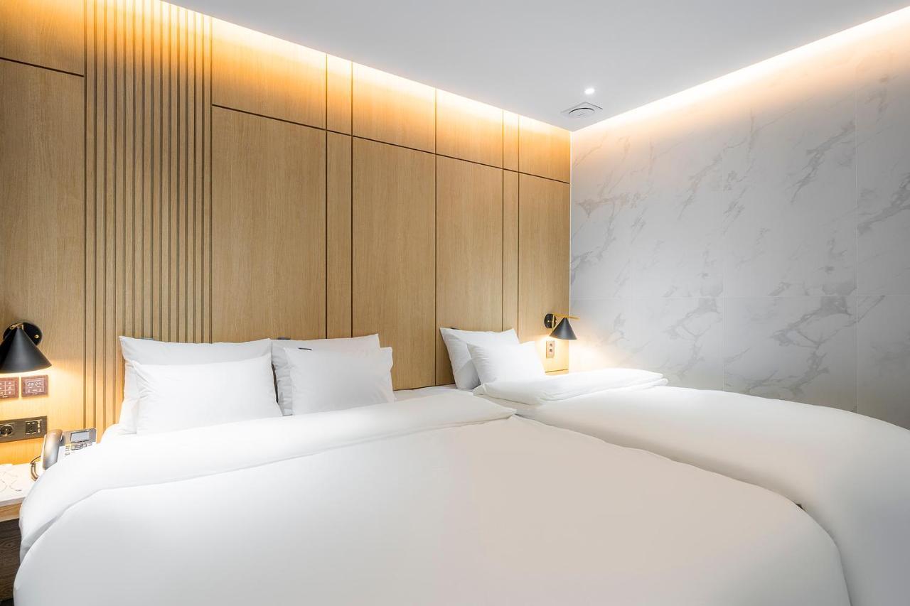 Brown Dot Hotel Pyeonghwa Plaza Mokpo Esterno foto