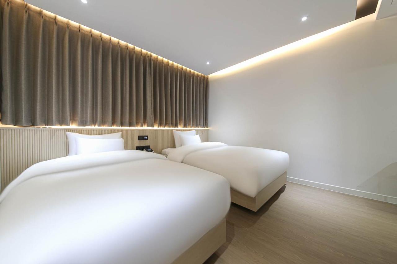 Brown Dot Hotel Pyeonghwa Plaza Mokpo Esterno foto