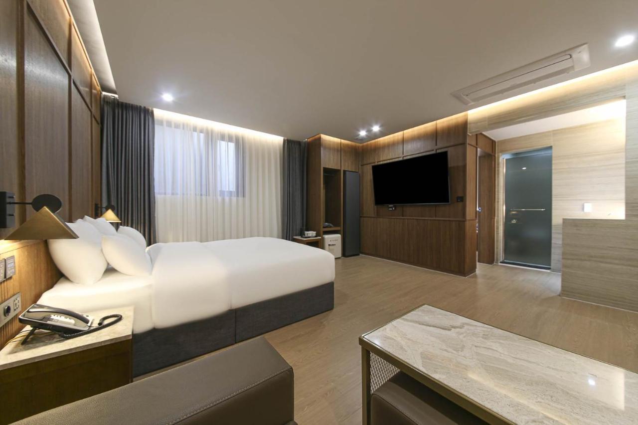 Brown Dot Hotel Pyeonghwa Plaza Mokpo Esterno foto